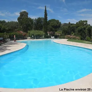 https://le-hameau-de-coriolan.fr-provencehotel.com